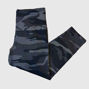 Tuff Athletic Women's High-Waisted Yoga Crop Tights - Black & Grey Camo - Small